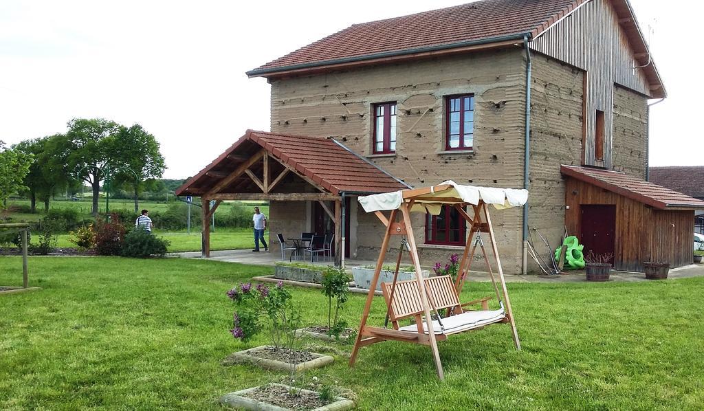 Maison D'Hotes La Tuilerie Peschadoires Esterno foto