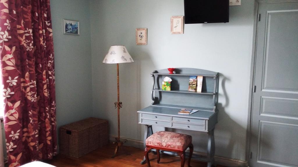 Maison D'Hotes La Tuilerie Peschadoires Esterno foto